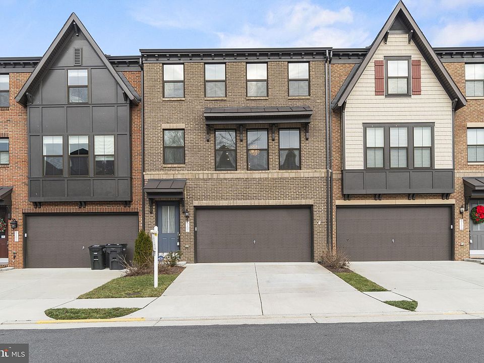1st image of 8107 Zoe Pl