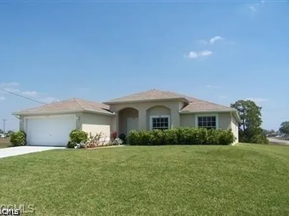 2221 SW 8th Pl, Cape Coral, FL 33991