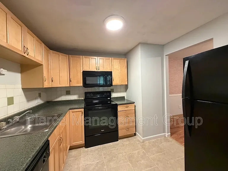 123 English Village Rd — Photo 7