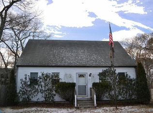 20 Ferreira Way, Oak Bluffs, MA 02557