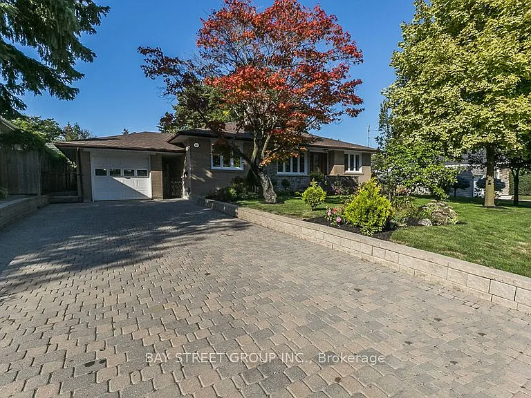 367 Kerrybrook Dr — Photo 1
