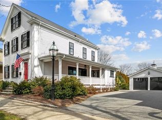 146 High St, Bristol, RI 02809