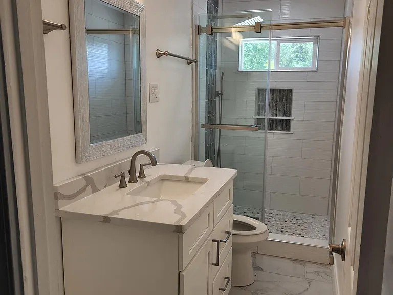 Upper level bathroom