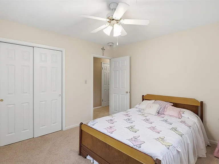 1335 Kathy Ave — Photo 34