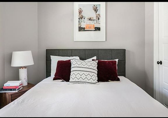 4th image of 844 Cherokee Ave #9