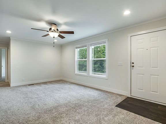 4th image of 108 Alabama Ave