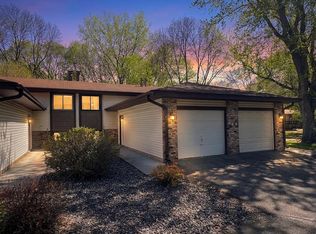 4004 Brookdale Cir N, Brooklyn Park, MN 55443