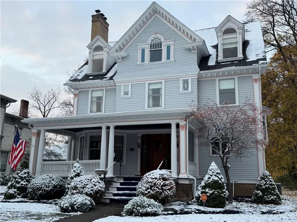 146 Gibson St, Canandaigua, NY 14424