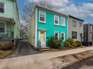 5673 Bilby St, Halifax, NS B3K 1V5