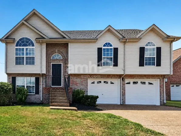 1873 Lakewood Village Dr, Antioch, TN 37013