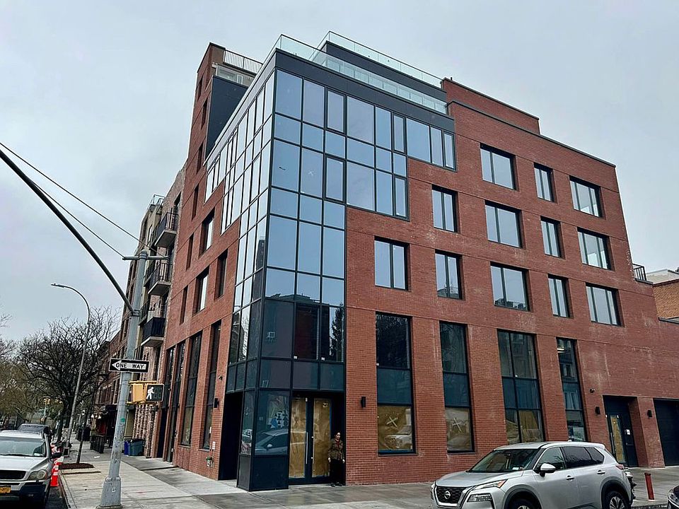 1st image of 321 Franklin Ave #3D