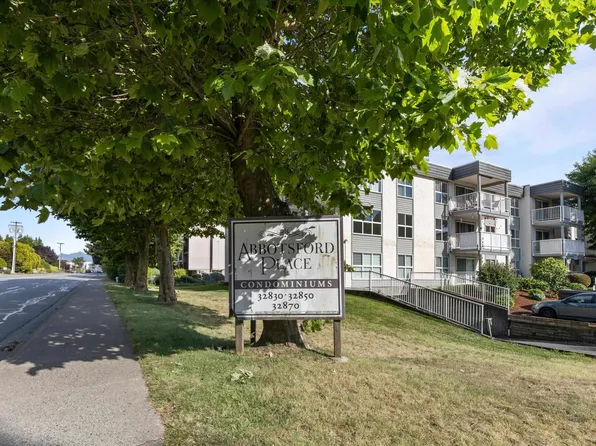 32850 George Ferguson Way #319, Abbotsford, BC V2S 7K1