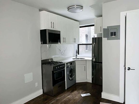 4th image of 118 E 103rd St APT 1