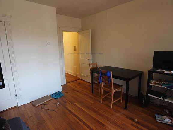 5th image of 1630 Commonwealth Ave #Rc16