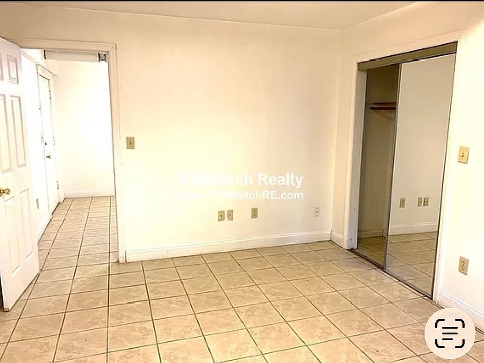 1st image of 15 Egremont Rd #B