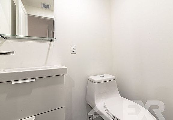 3rd image of 316 E 29th St #1