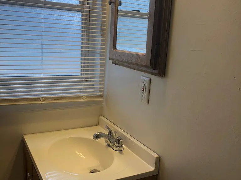 509 Forest Ave — Photo 11