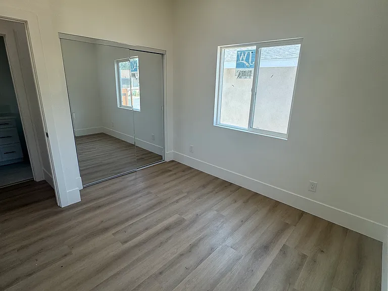 8847 Isora St — Photo 6