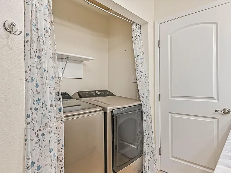 1578 Railroad Ave — Photo 19