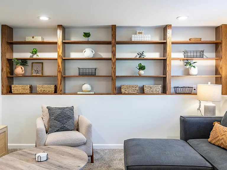 8743 Leslie Dr — Photo 16