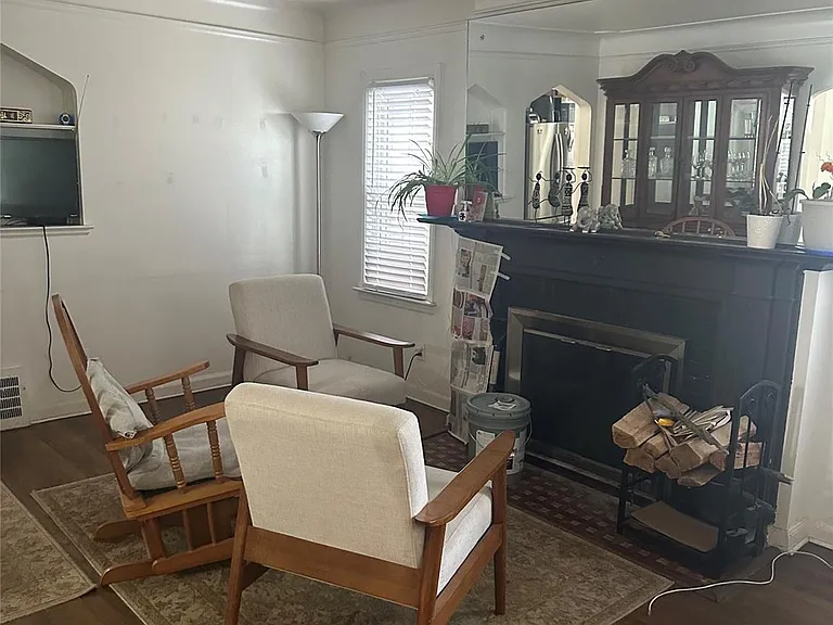 3865 Grayton St — Photo 8
