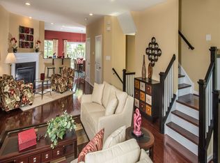 155 Mercer Ct, Fairless Hills, PA 19030