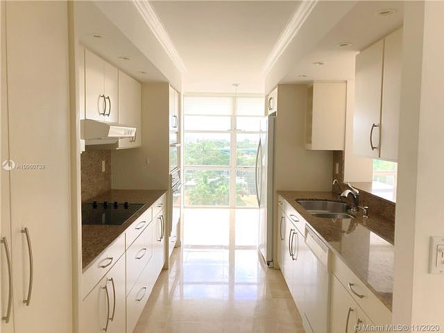 1st image of 1915 Brickell Ave APT C901