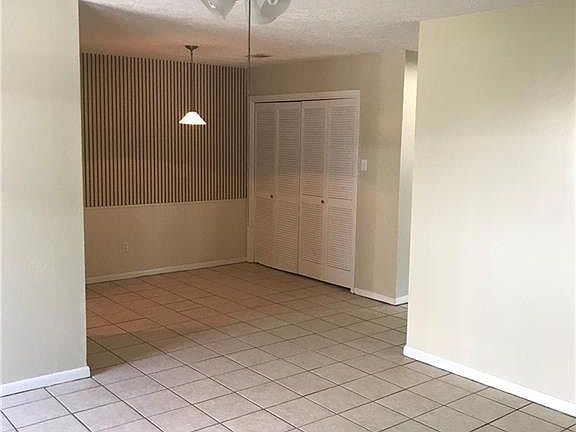 3rd image of 2401 Pedernales Dr APT A