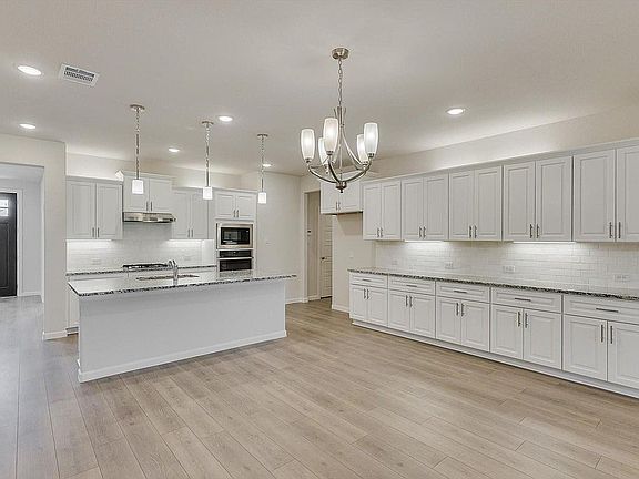 2nd image of 1108 Coralberry Dr