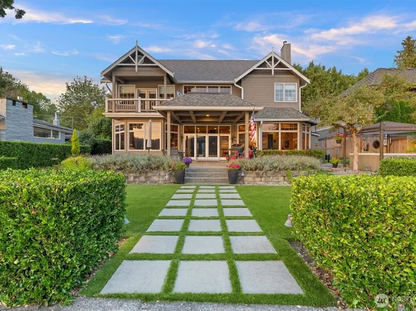3829 E Lake Sammamish Shore Lane SE, Sammamish, WA 98075