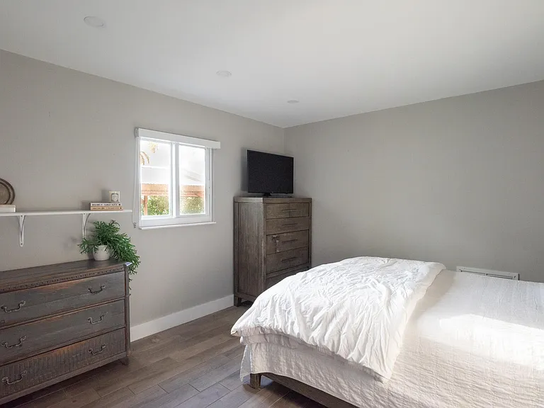 13487 Barwick Rd #B — Photo 17