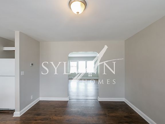 018-photo-dining-room-11599800_08192022