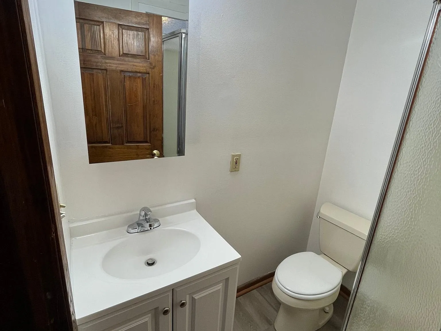 5813 W National Ave — Photo 2