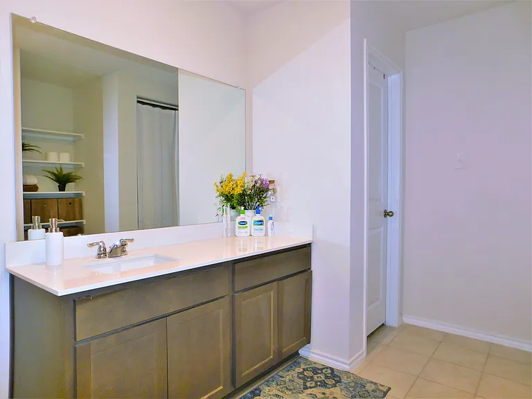 4025 Huntington Dr — Photo 14