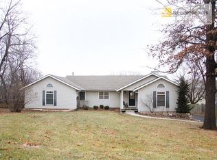 7735 Lackman Rd, Lenexa, KS 66217