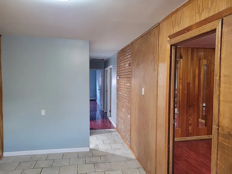 218 Allen Ave — Photo 18