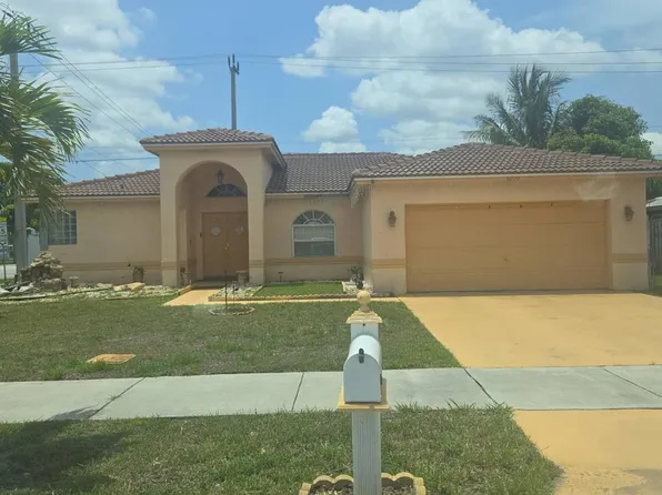 8200 NW 44th Ct, Lauderhill, FL 33351