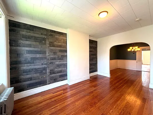 Living room, photo 2