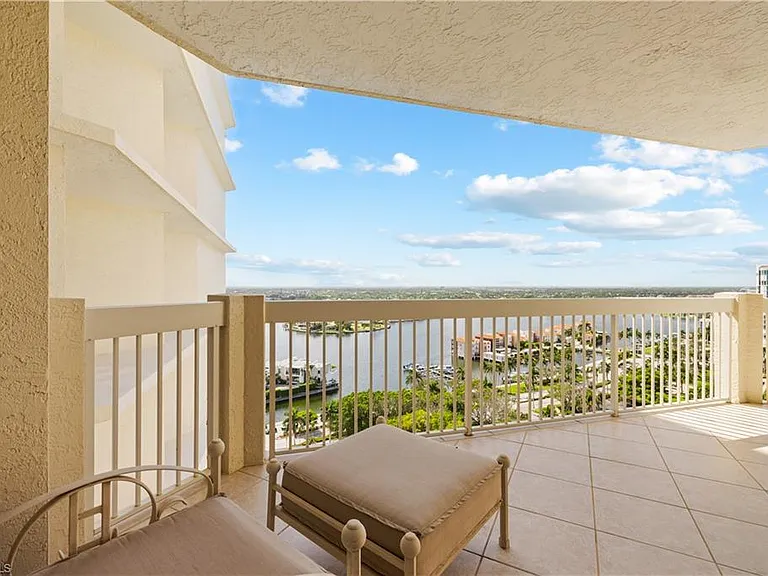 4021 Gulf Shore Blvd N #1804 — Photo 18