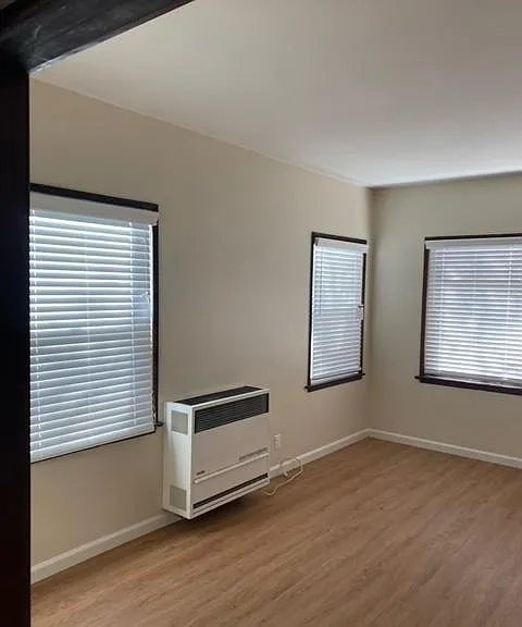 924 Long Beach Blvd — Photo 1