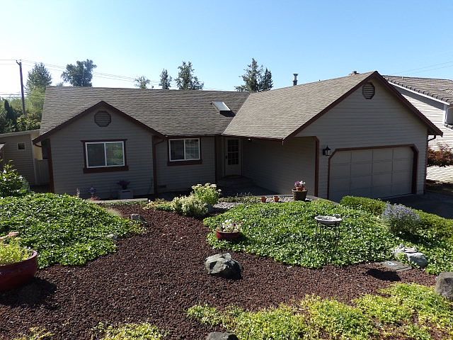 1st image of 13711 SE 202nd Pl