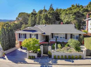 1326 Crestview Dr, San Carlos, CA 94070