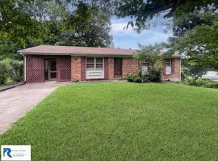 131 Rosewood Ln, Danville, VA 24541