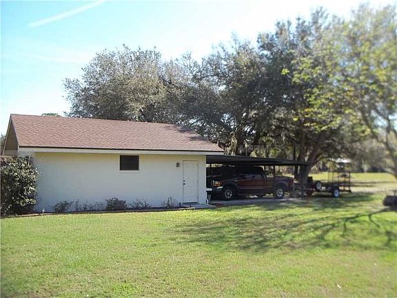 3rd image of 4560 Meadowood Dr