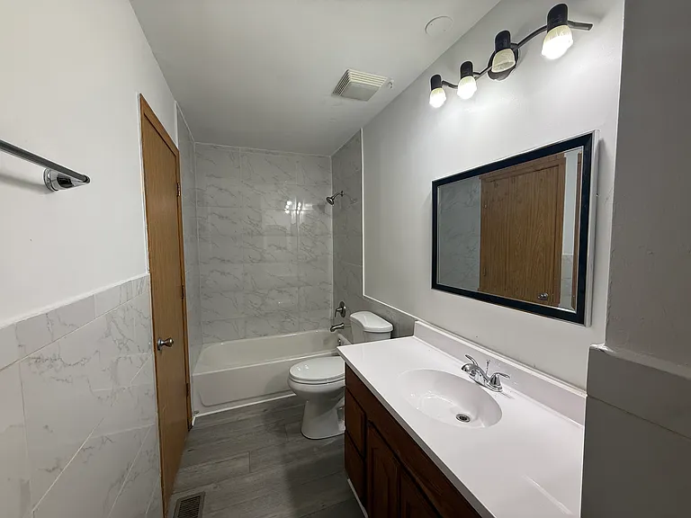 1954 Nautilus Ln — Photo 8