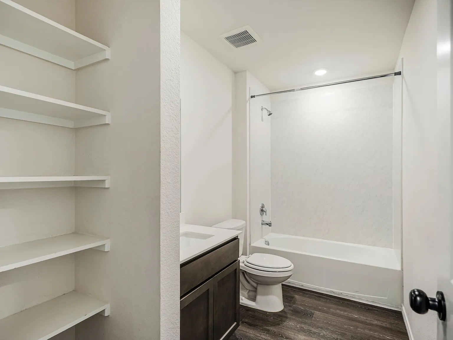 3 bed, 1532 sqft, $2,200 — Photo 4