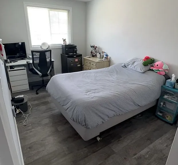 34 McDonagh Cres #5 — Photo 4