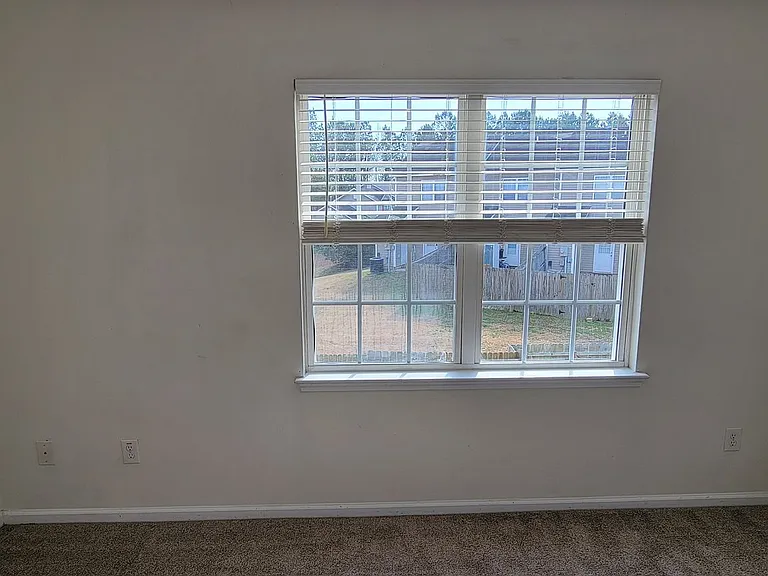 106 Pinegrove Ct — Photo 22