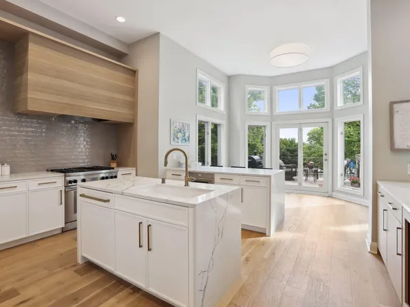 410 River St, Minneapolis, MN 55401