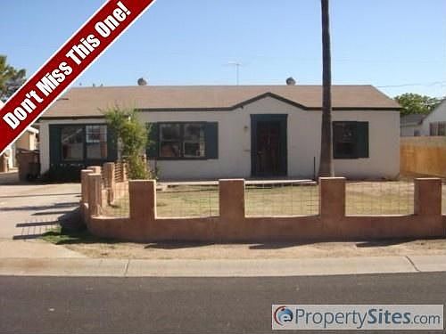1st image of 125 E Las Flores Ave